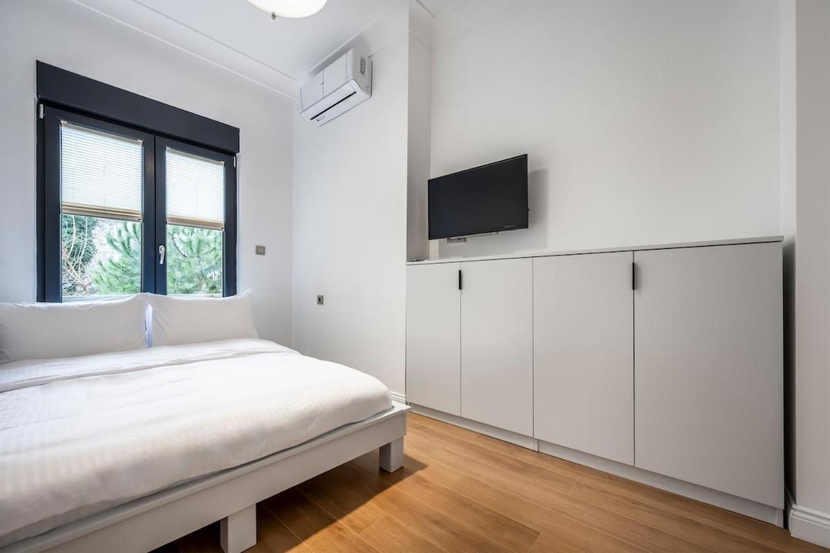 To Visit Apartment *